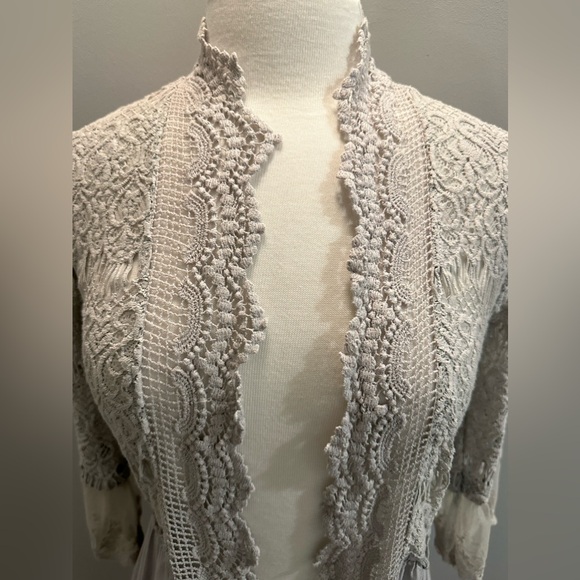 BKE Boutique Chiffon Lace overlay Flyaway Cardigan. Size XSmall Glacier … - Picture 3 of 14